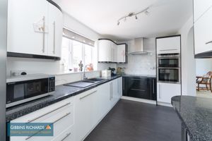Kitchen- click for photo gallery